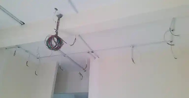 Pendawaian Permukaan