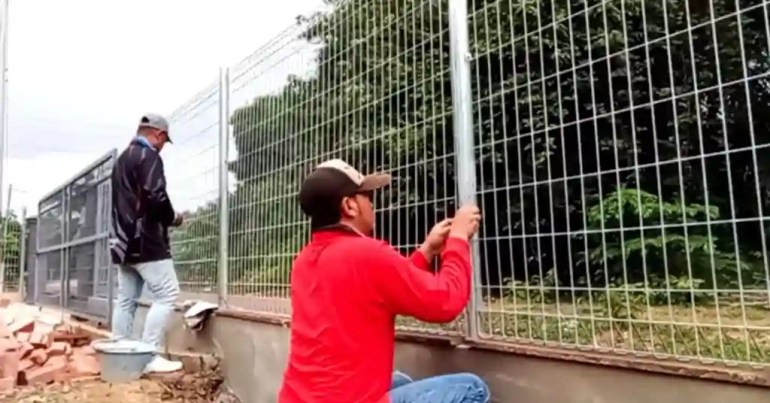 Upah Pasang Pagar BRC Per Meter di Malaysia 2024 3 Faktor yang Mempengaruhi Upah Pasang Pagar BRC