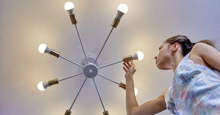 45 Contoh Lampu Siling Ruang Tamu Terkini di Malaysia 5 Penjagaan dan Penyelenggaraan Lampu Siling