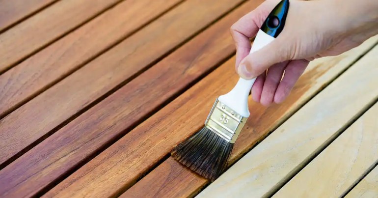 Inspirasi Warna Cat Rumah Kayu Kampung di Malaysia 5 Produk Cat yang Disyorkan untuk Rumah Kayu