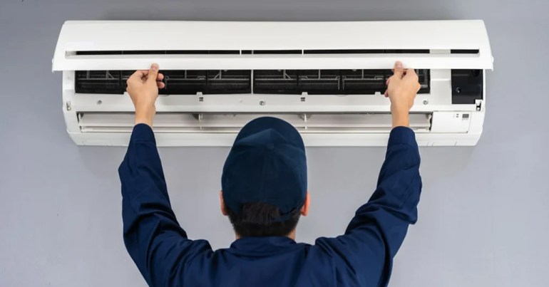 Aircond Rumah Keluar Air? Punca dan Cara Repair! 4 Cara Repair Aircond Rumah Keluar Air