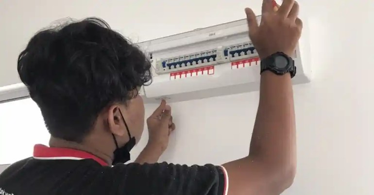 Upah Pasang DB Single Phase Terkini di Malaysia 2024 3 Kos Upah Pasang DB Single Phase