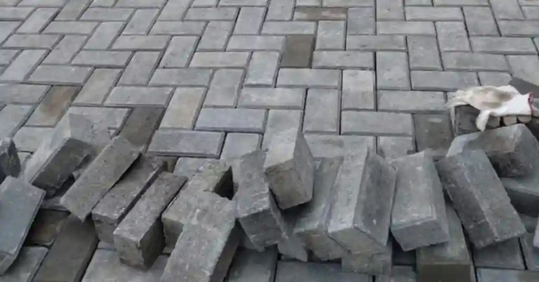 Kos Pasang Paving Block Per Meter di Malaysia 2024 3 Paving Block Bata